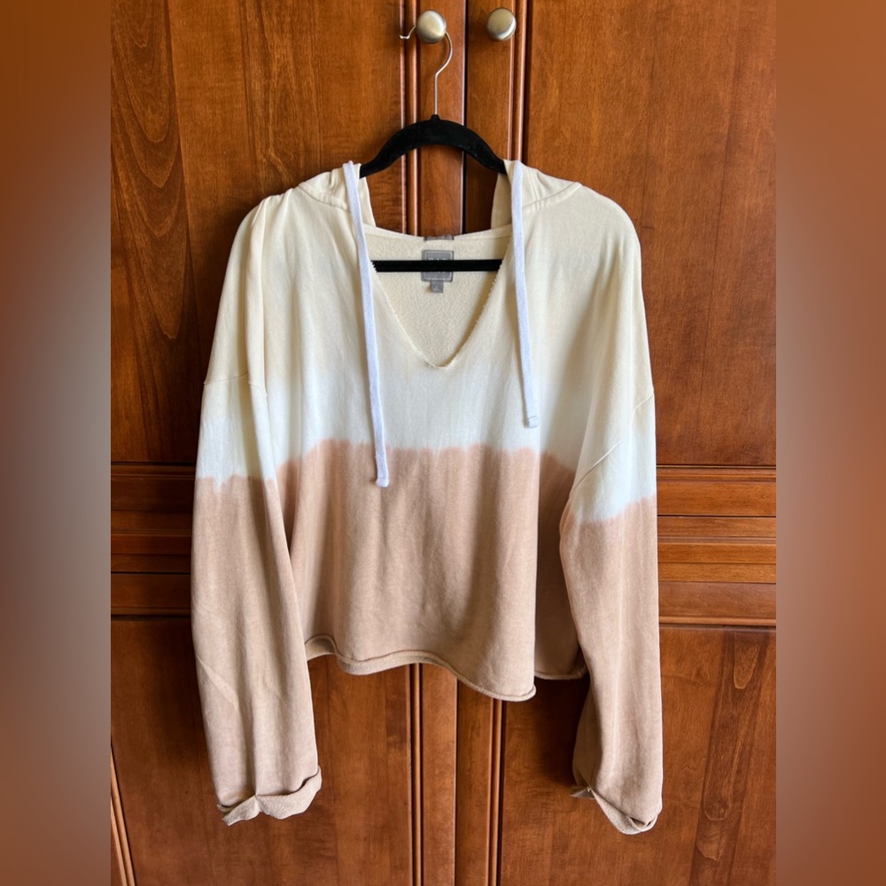 Beige/brown tye dye cropped hooded pullover